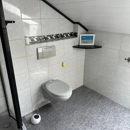 Apartment Oase 2, Parkplatz, Kueche, Internet Klosterlechfeld Exterior photo